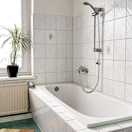 Appartement Zentrale Mit Gartennutzung