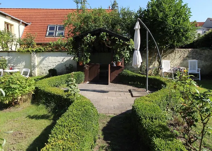 Apartment Zentrale Mit Gartennutzung *