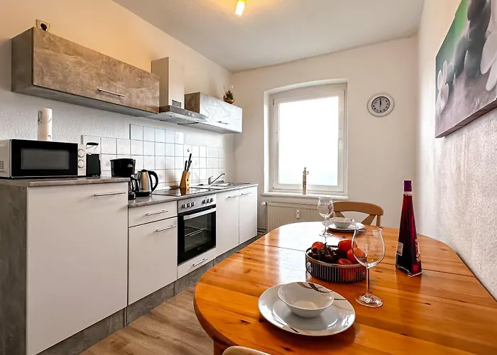 Zentrale Mit Gartennutzung Apartment *